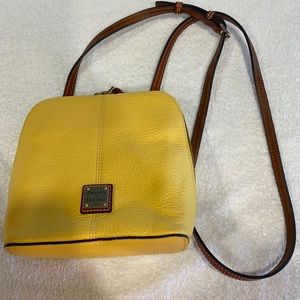 Great condition-Dooney & Bourke shoulder bag